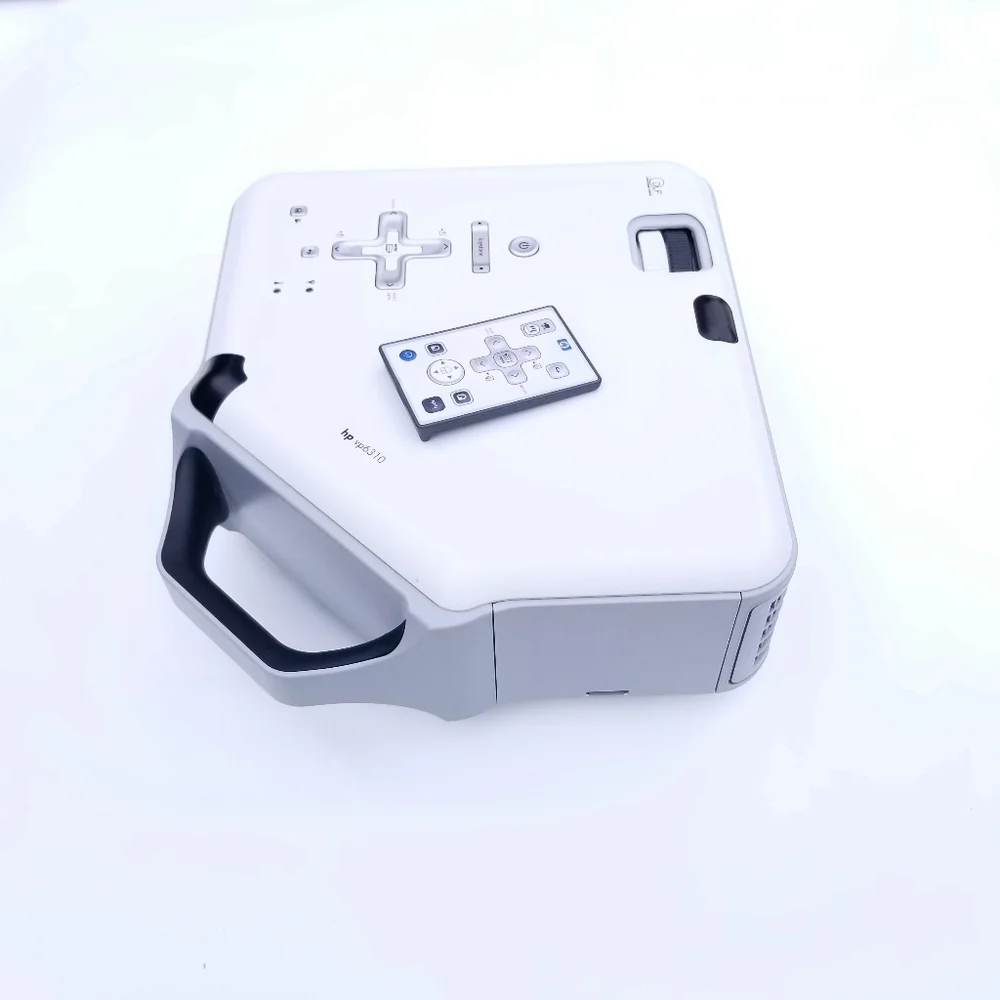 Digital Multimedia DLP Projector w/DVI, VGA, USB & Speaker - 800x600, 1600 Lumen